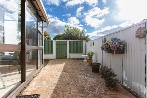 Photo of property in 76 Guy Street, Dannevirke, 4930