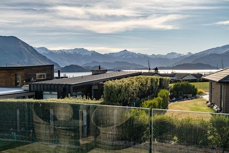 Photo of property in 25 Forest Heights, Wanaka, 9305