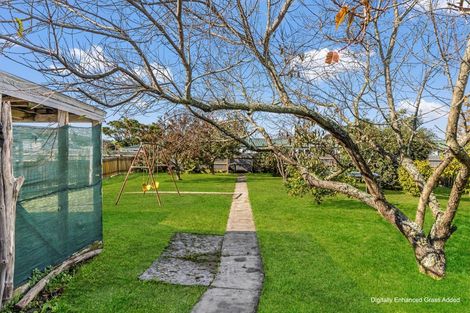 Photo of property in 35 De Lautour Road, Inner Kaiti, Gisborne, 4010