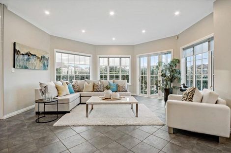 Photo of property in 3 Onemana Way, Te Atatu Peninsula, Auckland, 0610