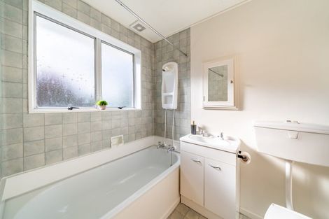 Photo of property in 528f2- Fergusson Drive, Trentham, Upper Hutt, 5018