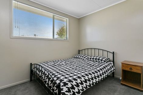 Photo of property in 27 Runuku Grove, Turangi, 3334