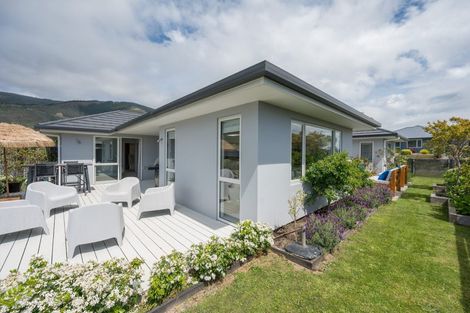 Photo of property in 16b Huntaway Close, Stoke, Nelson, 7011