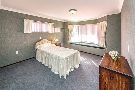 Photo of property in 3 Georgetti Road, Bastia Hill, Whanganui, 4500