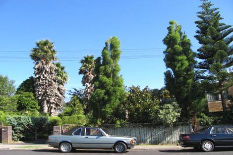 Photo of property in 1/12 Hebron Road, Waiake, Auckland, 0630
