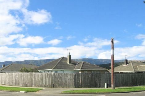 Photo of property in 84f1- Pine Avenue, Ebdentown, Upper Hutt, 5018