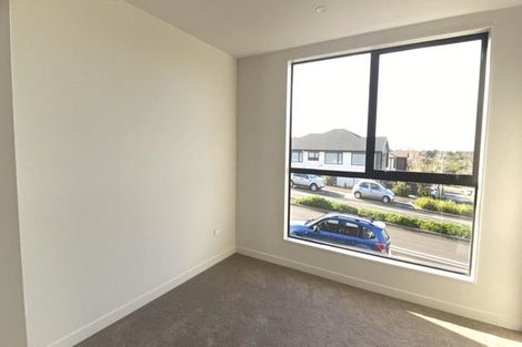 Photo of property in 1 Tawatawa Street, Long Bay, Auckland, 0630
