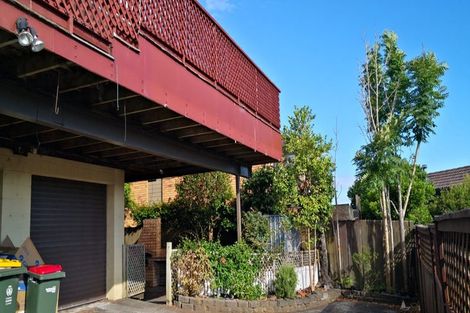 Photo of property in 34a Mark Edward Drive, Half Moon Bay, Auckland, 2012