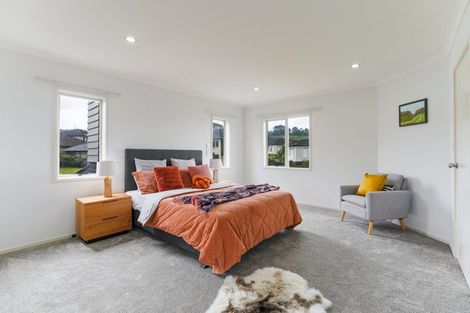 Photo of property in 12 Kouras Place, Flat Bush, Auckland, 2016