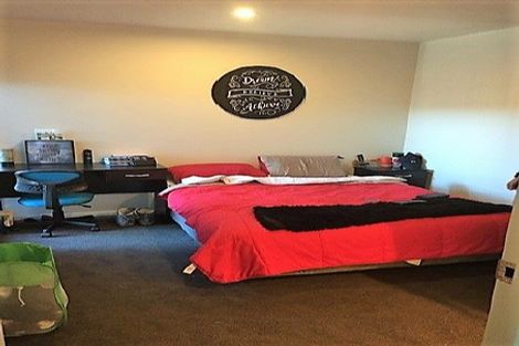 Photo of property in 100u5 Knighton Road, Hillcrest, Hamilton, 3216