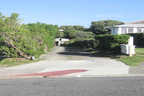 Photo of property in 7a Terrace Road, Titahi Bay, Porirua, 5022