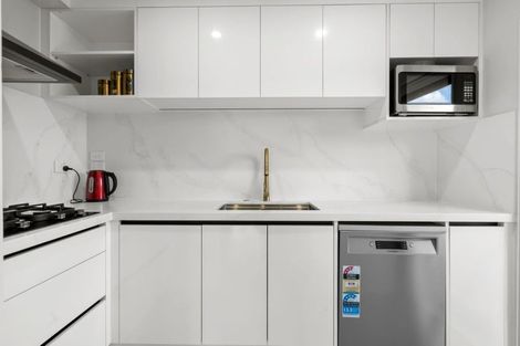 Photo of property in 15 Tomlinson Street, Hillpark, Auckland, 2102
