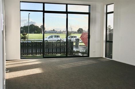 Photo of property in 19 Lieutenant Lane, Papakura, 2110