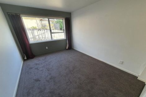 Photo of property in 24 Katrina Place, Massey, Auckland, 0614