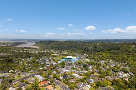 Photo of property in 4 Spinella Drive, Bayview, Auckland, 0629