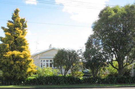 Photo of property in 6 Ross Street, Marton, 4710