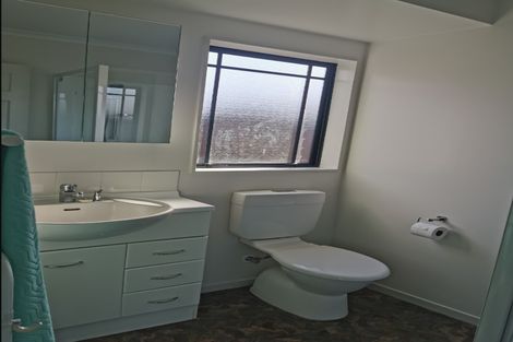 Photo of property in 33 Saint James Drive, Huntington, Hamilton, 3210