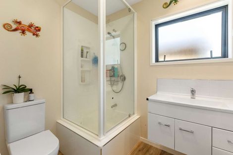Photo of property in 123u4 Holland Road, Fairfield, Hamilton, 3214