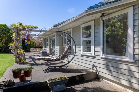 Photo of property in 53 Karu Crescent, Waikanae, 5036