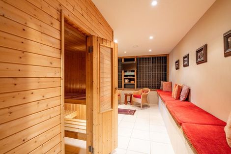 Photo of property in Lake Street Apartments, 10/8 Lake Street, Queenstown, 9300