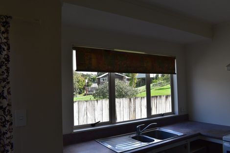 Photo of property in 9/43 Fruitvale Road, New Lynn, Auckland, 0600