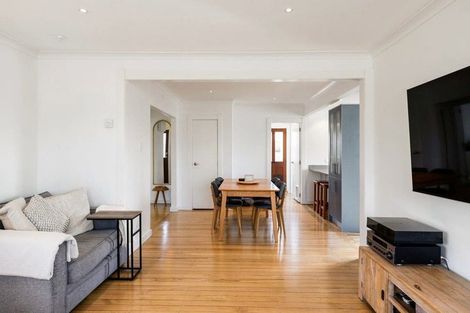 Photo of property in 16 Robinson Street, Cambridge, 3434