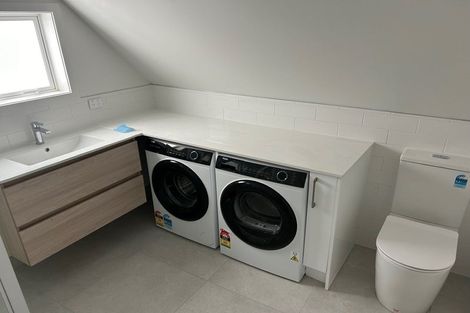 Photo of property in 8 Wilkinson Street, Oriental Bay, Wellington, 6011