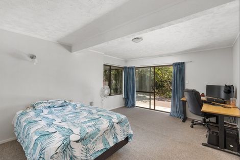 Photo of property in 16 Kokako Place, Taradale, Napier, 4112