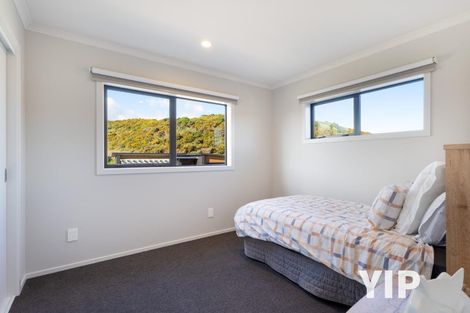 Photo of property in 10 Okupe Grove, Aotea, Porirua, 5024