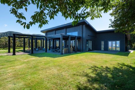 Photo of property in 122 Hitiri Road, Kinloch, Taupo, 3377