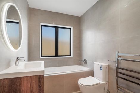 Photo of property in 315 Pinecrest Drive, Gulf Harbour, Whangaparaoa, 0930