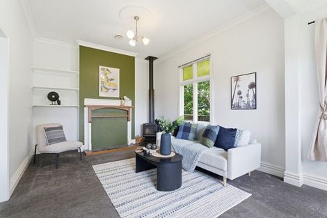 Photo of property in 31 Weraroa Road, Waverley, 4510