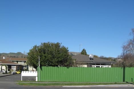 Photo of property in 43/1 Middle Road, Havelock North, 4130