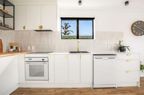 Photo of property in 207b Ngatai Road, Otumoetai, Tauranga, 3110