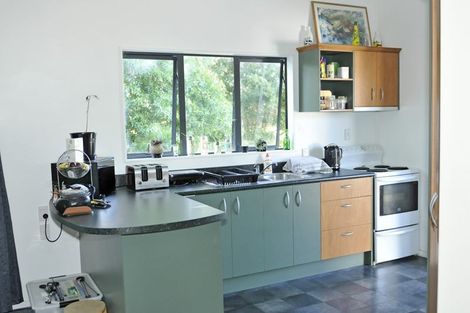 Photo of property in 127 Lancaster Road, Beach Haven, Auckland, 0626