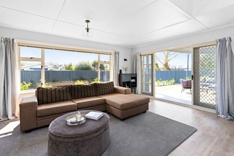 Photo of property in 99 Avondale Road, Greenmeadows, Napier, 4112