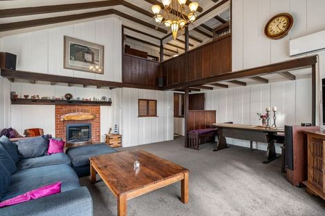 Photo of property in 23 Saint Michaels Crescent, Kelburn, Wellington, 6012
