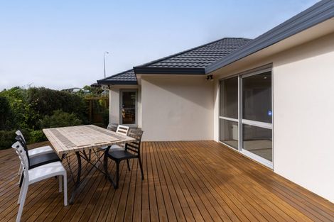 Photo of property in 212 Westchester Drive, Churton Park, Wellington, 6037