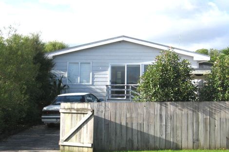 Photo of property in 1 Imperial Place, Henderson, Auckland, 0612