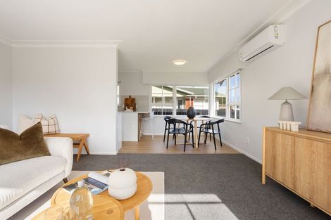 Photo of property in 2 Bowen Place, St Andrews, Hamilton, 3200