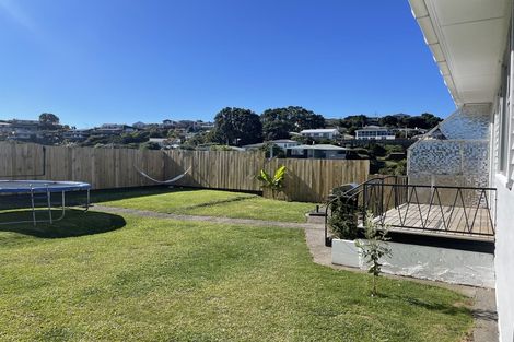 Photo of property in 10 Lydford Place, Spotswood, New Plymouth, 4310