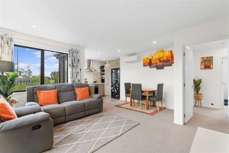Photo of property in 1 Piripiri Place, Broomfield, Christchurch, 8042
