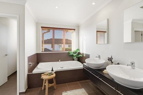 Photo of property in 25 Applefield Court, Northwood, Christchurch, 8051