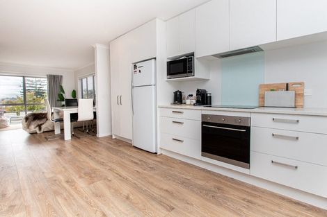 Photo of property in 17/19u Ruakiwi Road, Hamilton Lake, Hamilton, 3204