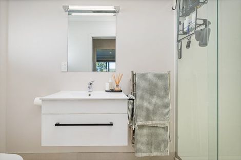 Photo of property in 10 Voyager Place, Cooks Beach, Whitianga, 3591