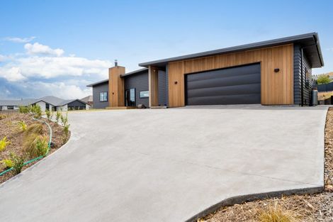 Photo of property in 53 Heathfield Drive, Mosgiel, 9024