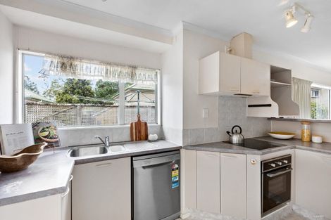 Photo of property in 28 Amherst Place, Albany, Auckland, 0632