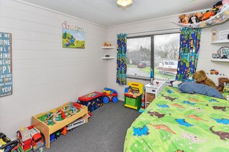 Photo of property in 2/17 Leaming Place, Clarks Beach, 2122