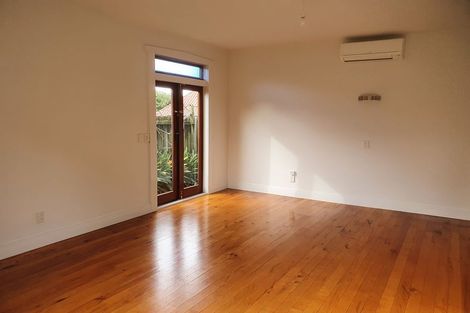Photo of property in 10 Duders Avenue, Devonport, Auckland, 0624