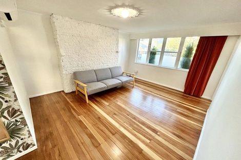 Photo of property in 5 Johnston Grove, Taita, Lower Hutt, 5011